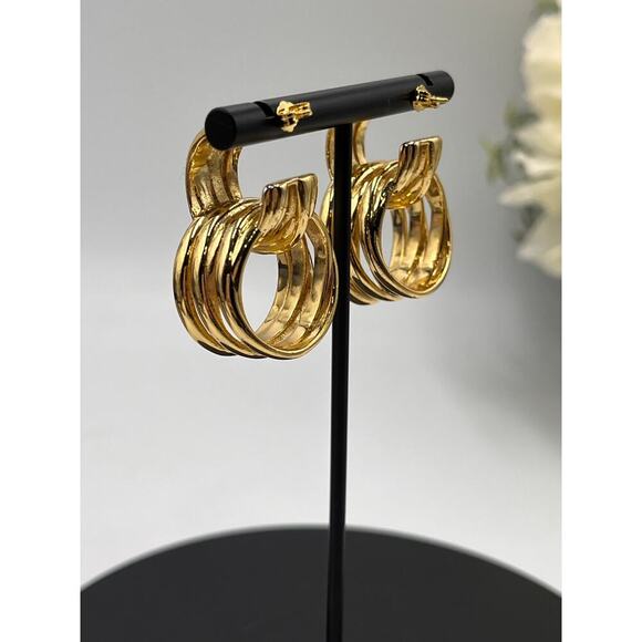 Oma‎ The Label The Idea 18k Gold Plated Chunky Hoop Statement Earring - Picture 6 of 9